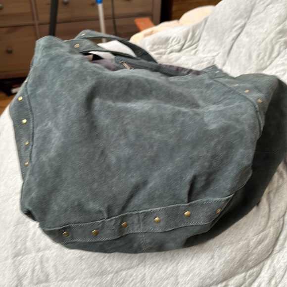 STEVE MADDEN TRIXI COW SUEDE TOTE WITH GOLD STUDS NWT - BLUE SLATE - Picture 2 of 16